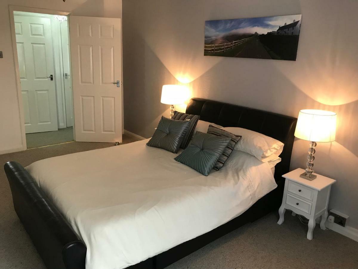 Valley View / Gwel Y Cwm Villa Ammanford Buitenkant foto